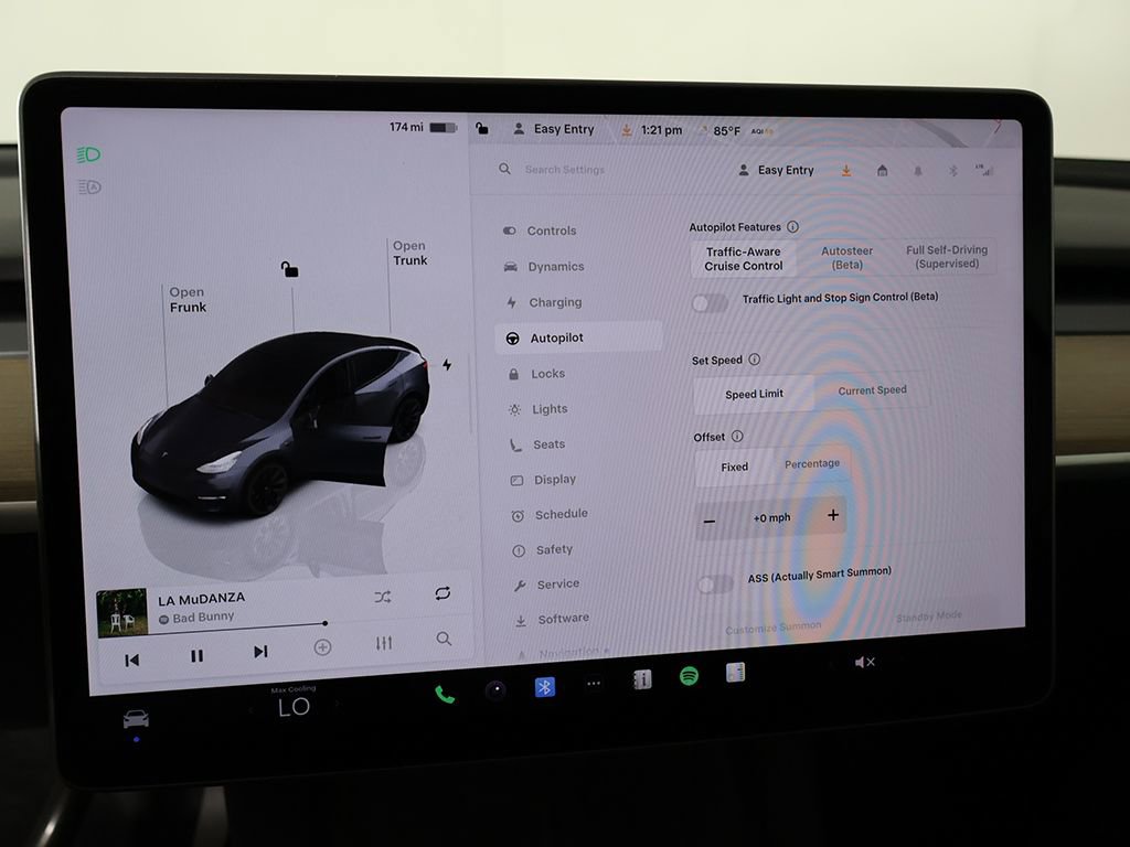 Used 2023 Tesla Model Y Long Range AWD/4WD image 46