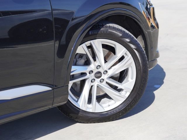 Used 2023 Audi Q7 3.0T Prestige w/ Prestige Package image 8