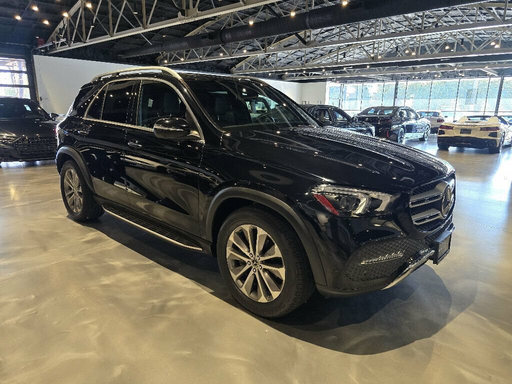 Used 2021 Mercedes-Benz GLE 350 4MATIC image 3