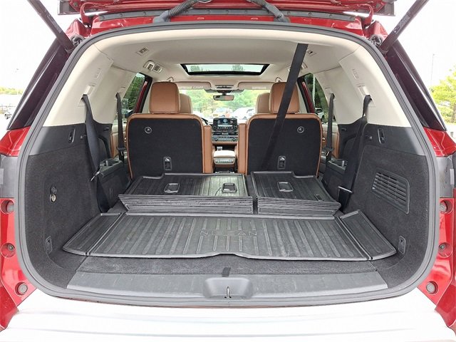 Used 2023 Nissan Pathfinder Platinum image 34