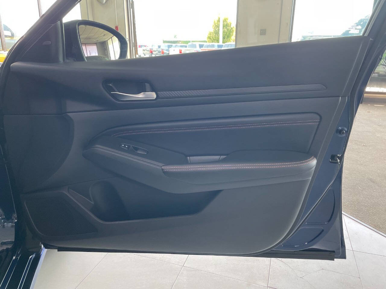 Used 2022 Nissan Altima 2.5 SR FWD image 25