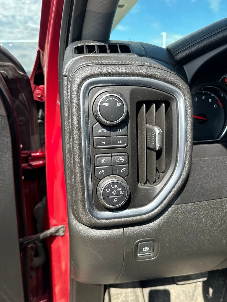 Used 2019 Chevrolet Silverado 1500 LTZ w/ LTZ Premium Package AWD/4WD image 9