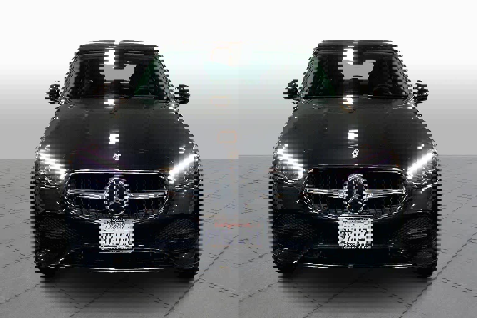 Used 2023 Mercedes-Benz C 300 Sedan image 3