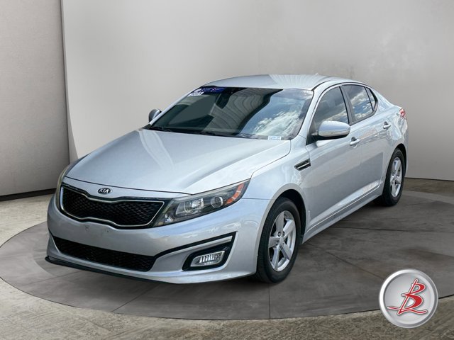 Used 2015 Kia Optima LX image 3