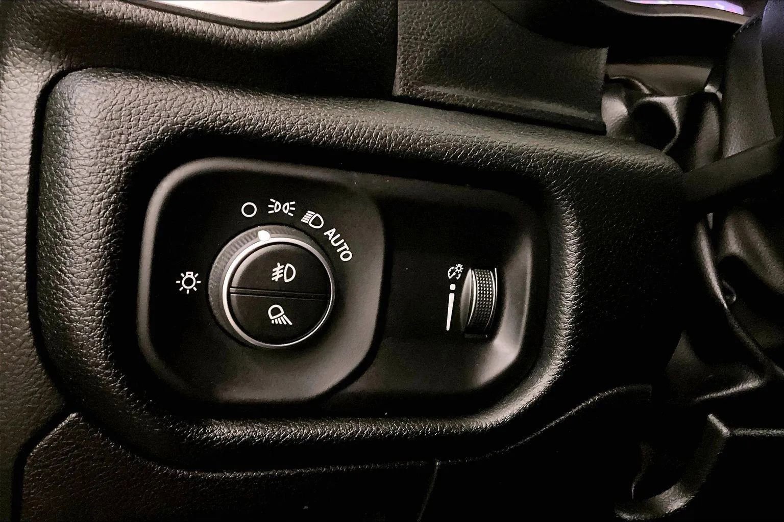 Used 2022 RAM 1500 Big Horn image 30