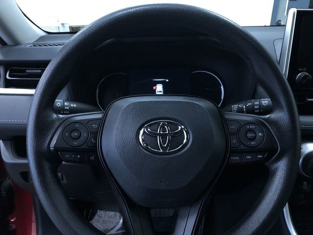 Used 2025 Toyota RAV4 XLE image 24