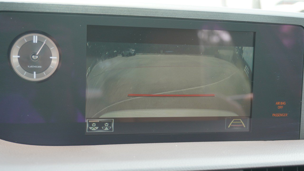Certified 2021 Lexus ES 350 w/ Premium Package FWD image 18