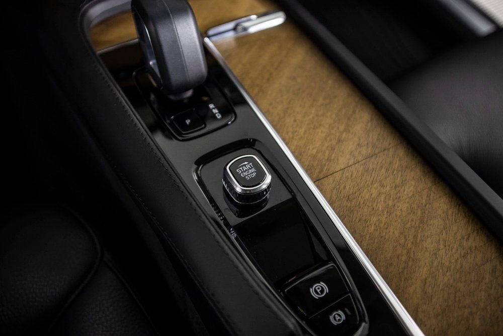 Used 2023 Volvo XC90 B6 Plus w/ Protection Package Premier image 33