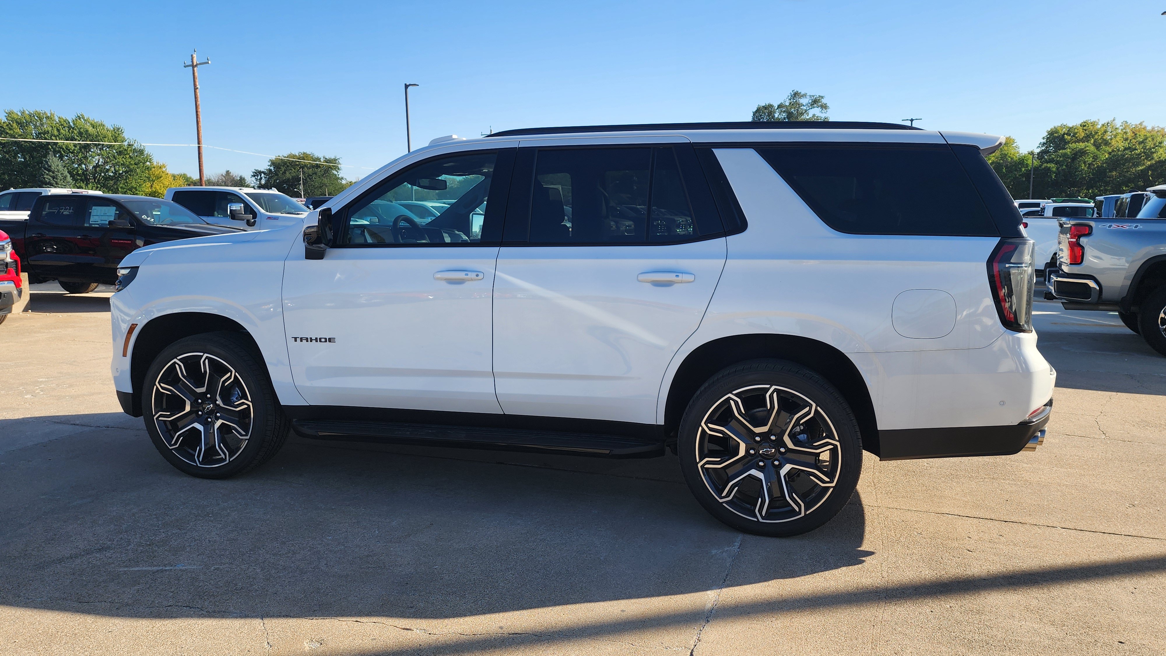 New 2026 Chevrolet Tahoe RST w/ RST Capability Package AWD/4WD image 8