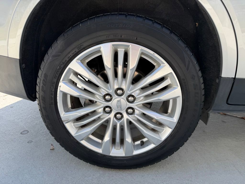 Used 2019 Cadillac XT5 Premium Luxury image 10