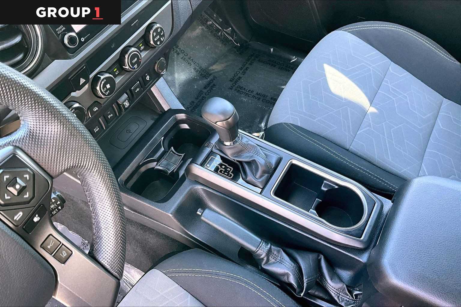 Used 2020 Toyota Tacoma TRD Off-Road w/ Technology Package AWD/4WD image 32