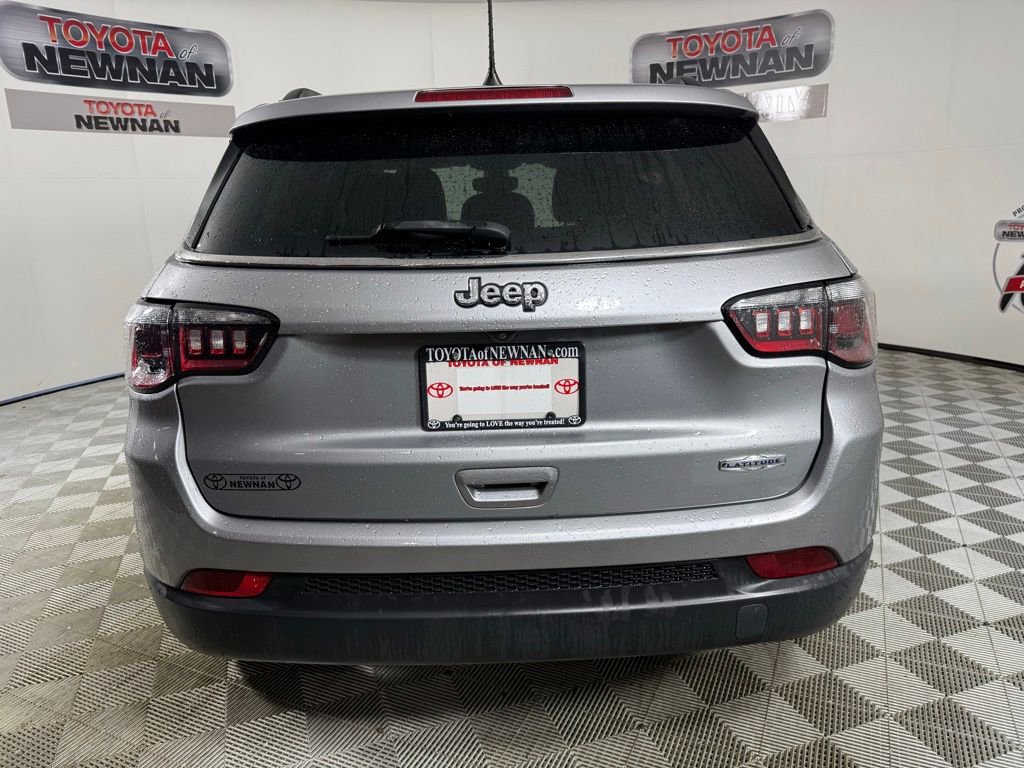 Used 2021 Jeep Compass Latitude FWD image 12