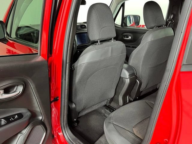 Used 2023 Jeep Renegade Latitude AWD/4WD image 24