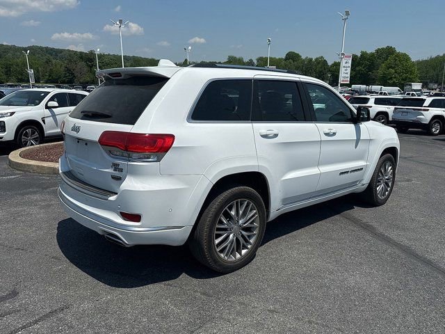 Used 2017 Jeep Grand Cherokee Summit w/ Platinum Series Group AWD/4WD image 8