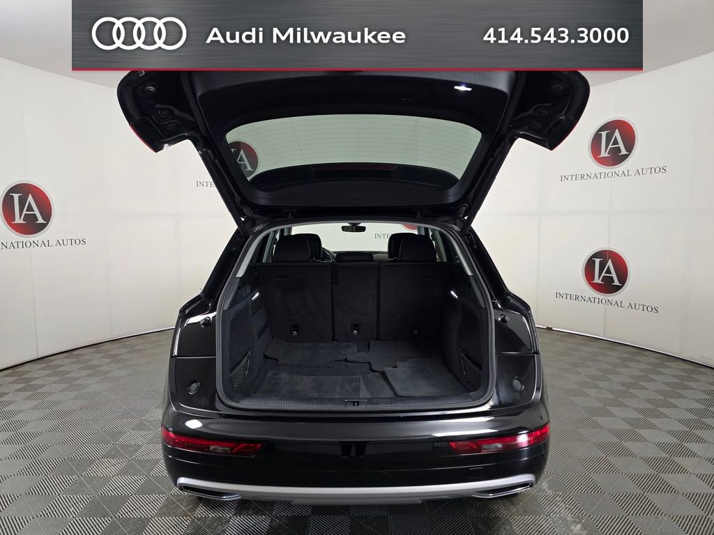 Used 2019 Audi Q5 2.0T Premium w/ Convenience Package AWD/4WD image 9
