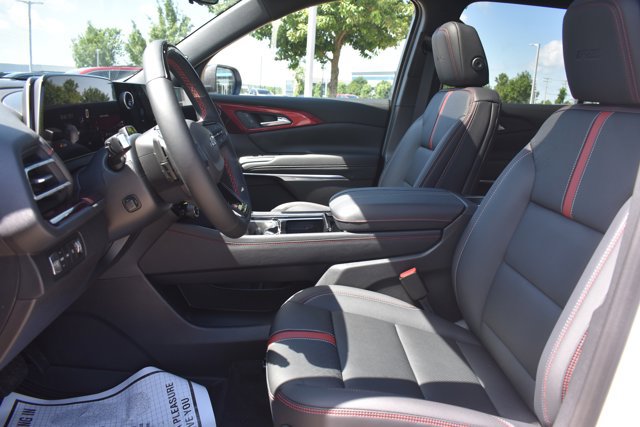 New 2026 Chevrolet Traverse RS w/ LPO, Floor Liner Package AWD/4WD image 15