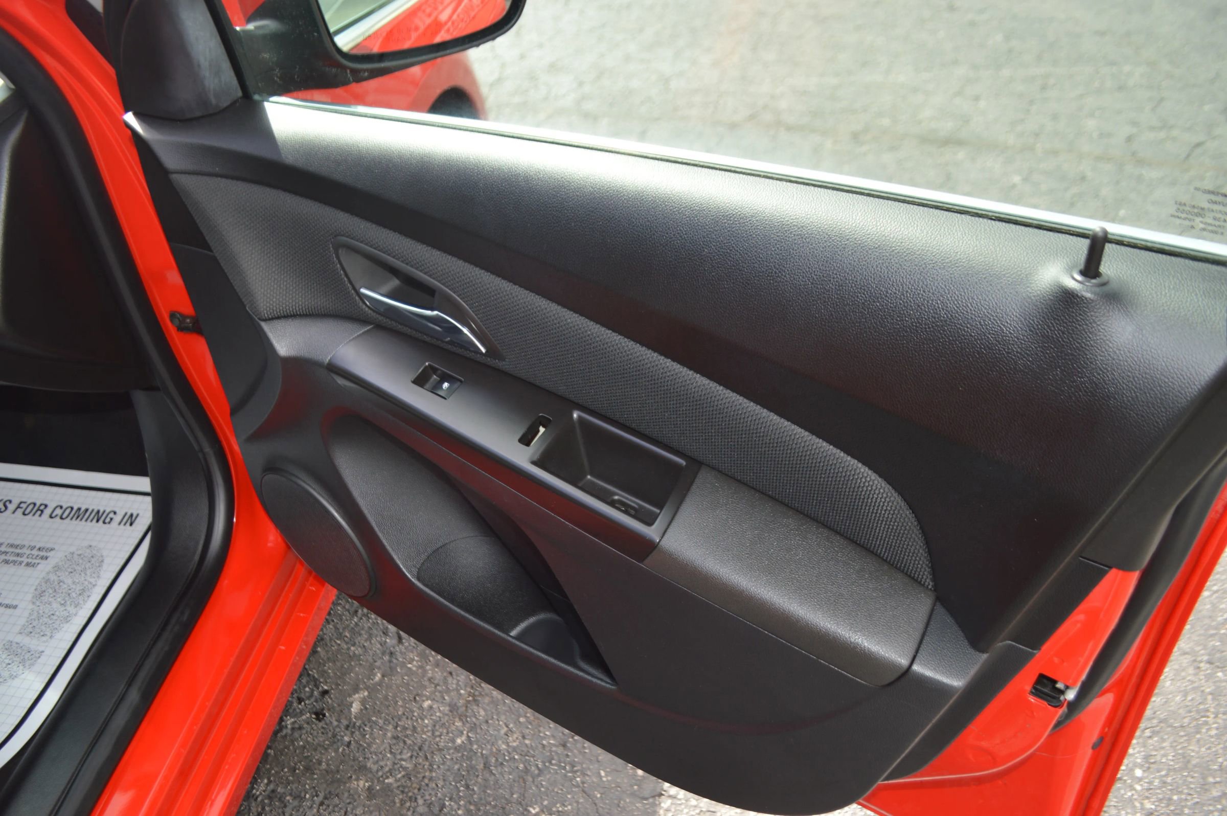 Used 2015 Chevrolet Cruze LT image 21