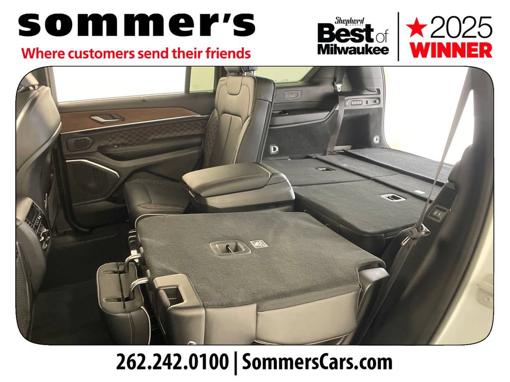 Used 2025 Jeep Grand Cherokee L Summit w/ Obsidian Package AWD/4WD image 31