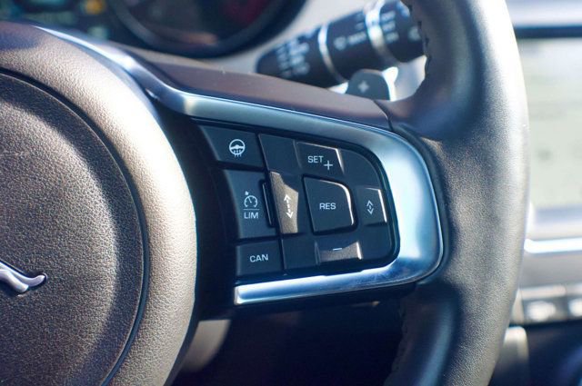 Used 2018 Jaguar E-PACE R-Dynamic S AWD/4WD image 25