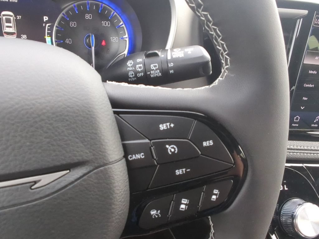 New 2027 Chrysler Pacifica Limited AWD/4WD image 33
