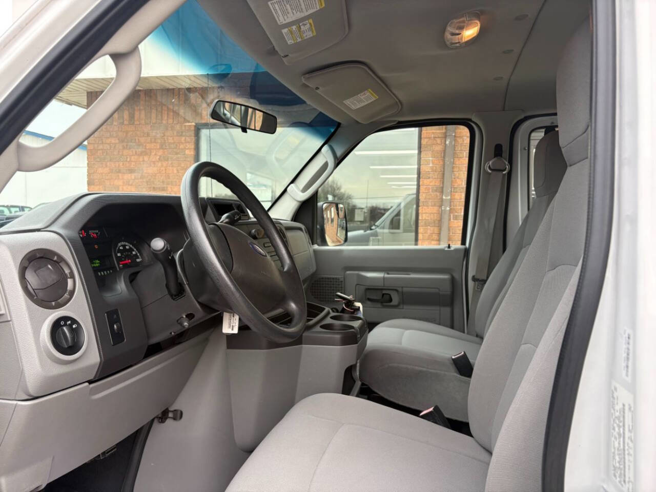 Used 2013 Ford E-350 and Econoline 350 XL image 9