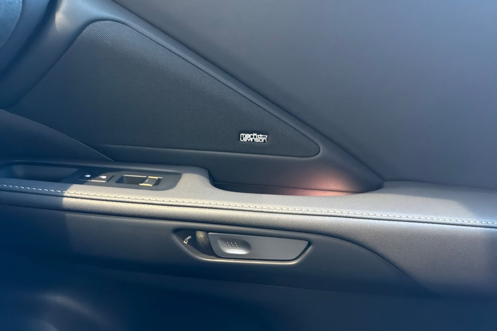 Certified 2025 Lexus TX 500h AWD w/ Technology Package image 23