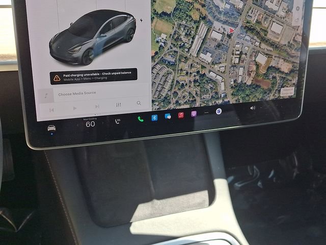 Used 2021 Tesla Model 3 Standard Range Plus image 17