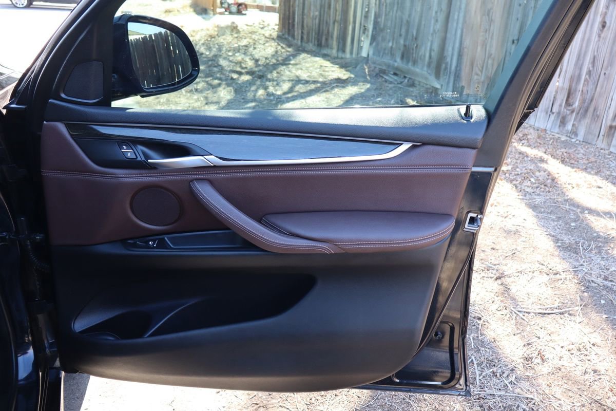 Used 2018 BMW X5 xDrive40e w/ M Sport Package image 27