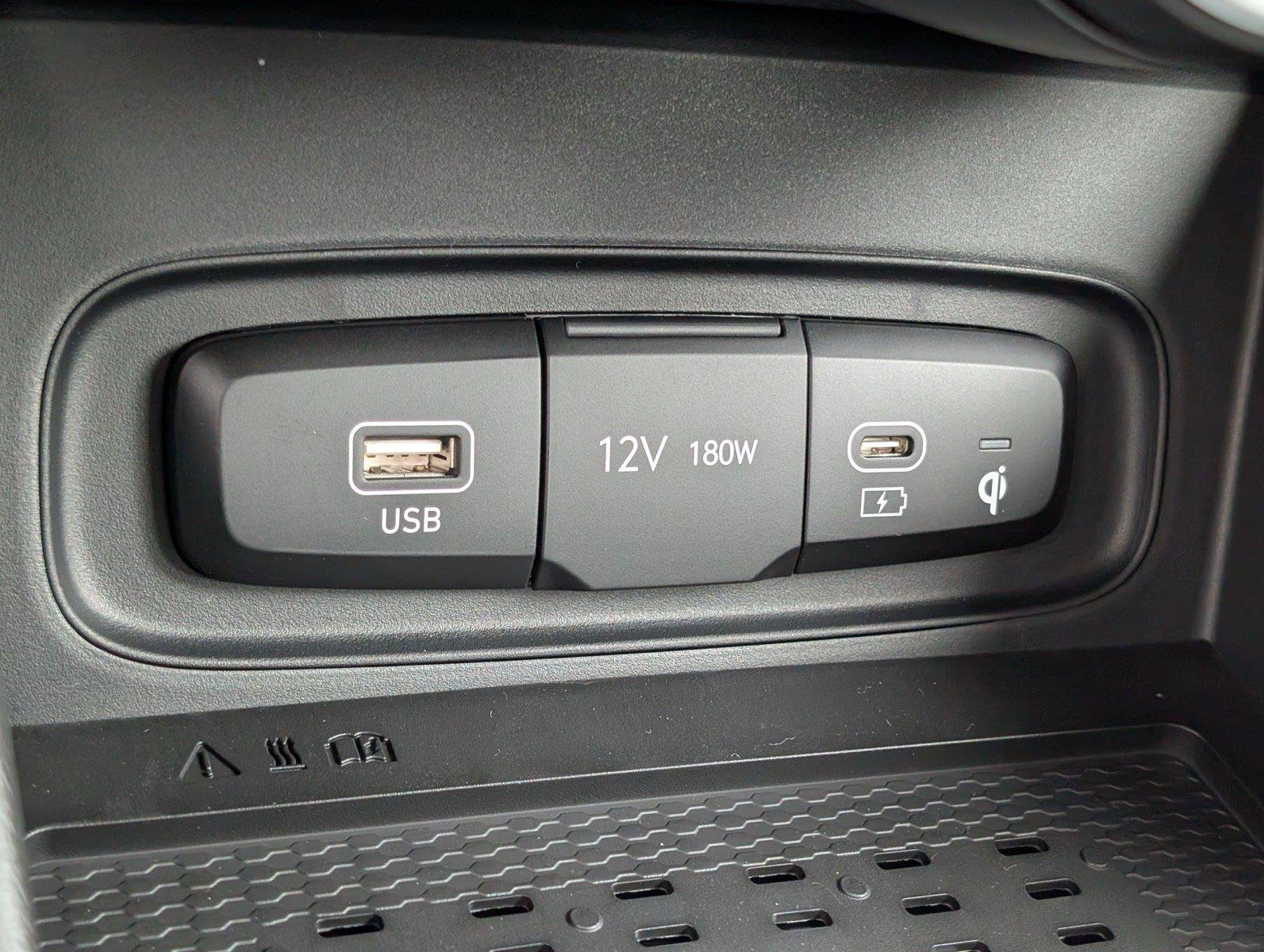 New 2026 Hyundai Venue SEL FWD image 20