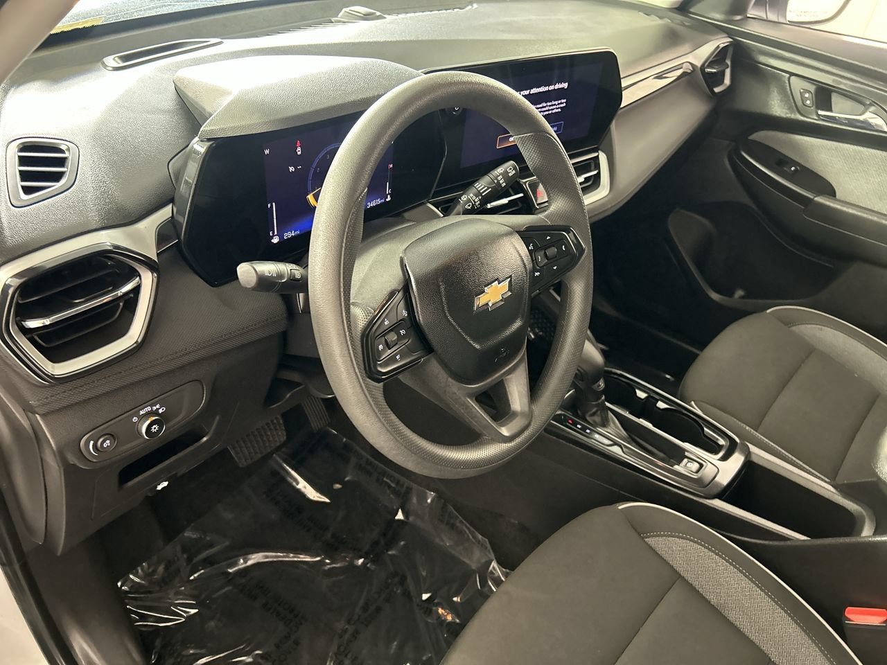 Used 2025 Chevrolet TrailBlazer LT FWD image 12
