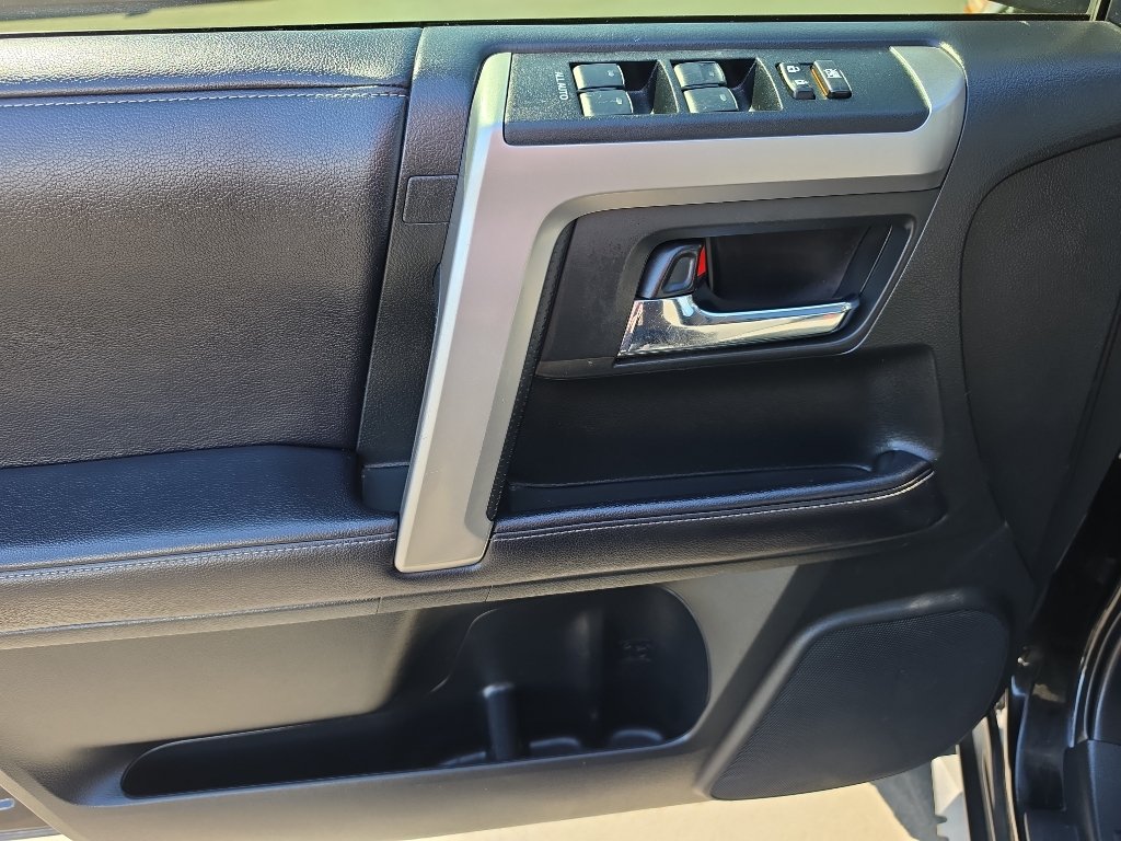 Used 2019 Toyota 4Runner SR5 Premium AWD/4WD image 11
