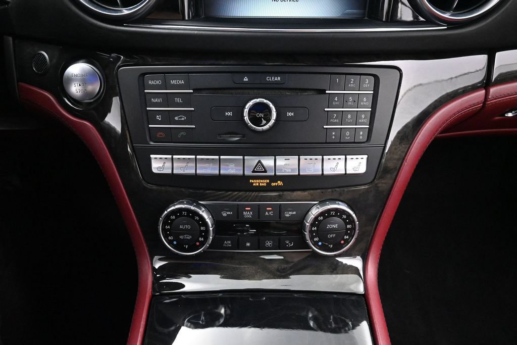 Used 2018 Mercedes-Benz SL 550 image 33