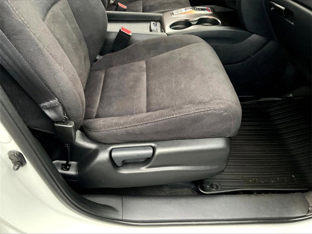 Used 2022 Honda Pilot Sport image 38