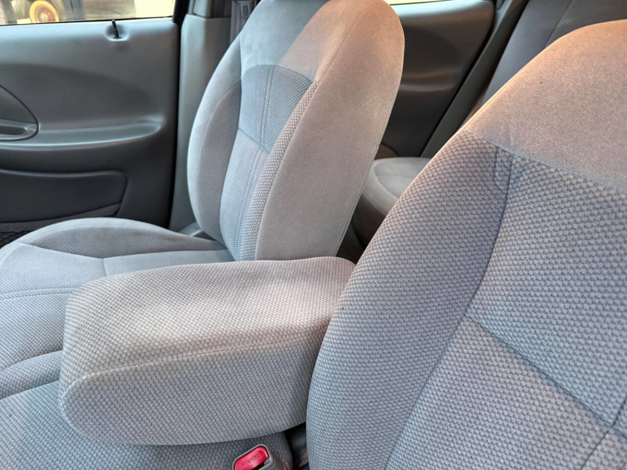 Used 1997 Ford Taurus GL image 23