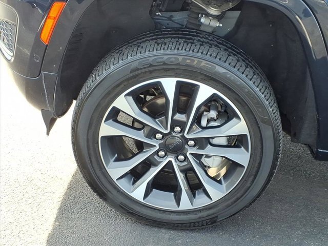 Used 2023 Jeep Grand Cherokee Overland image 31