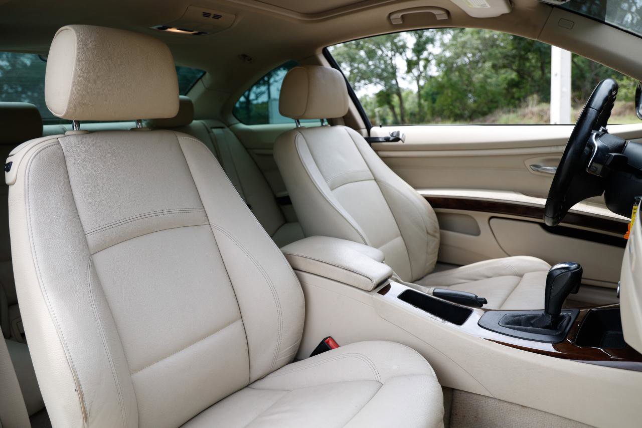 Used 2010 BMW 328i Coupe w/ Premium Pkg image 15