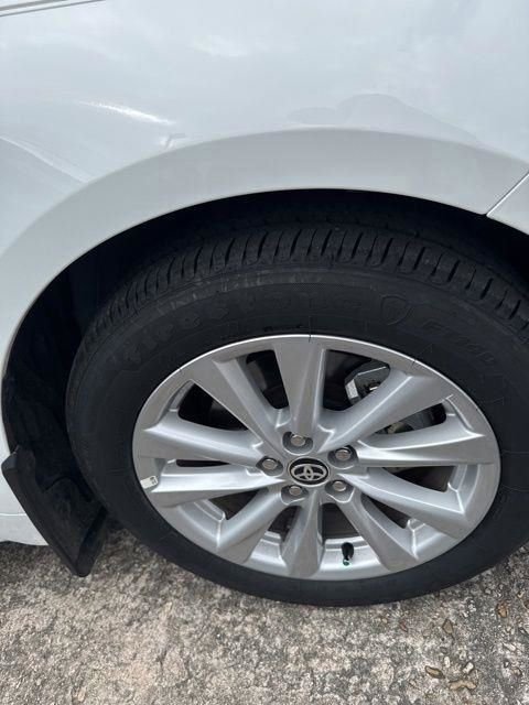 Used 2025 Toyota Corolla LE w/ LE Premium Package image 25