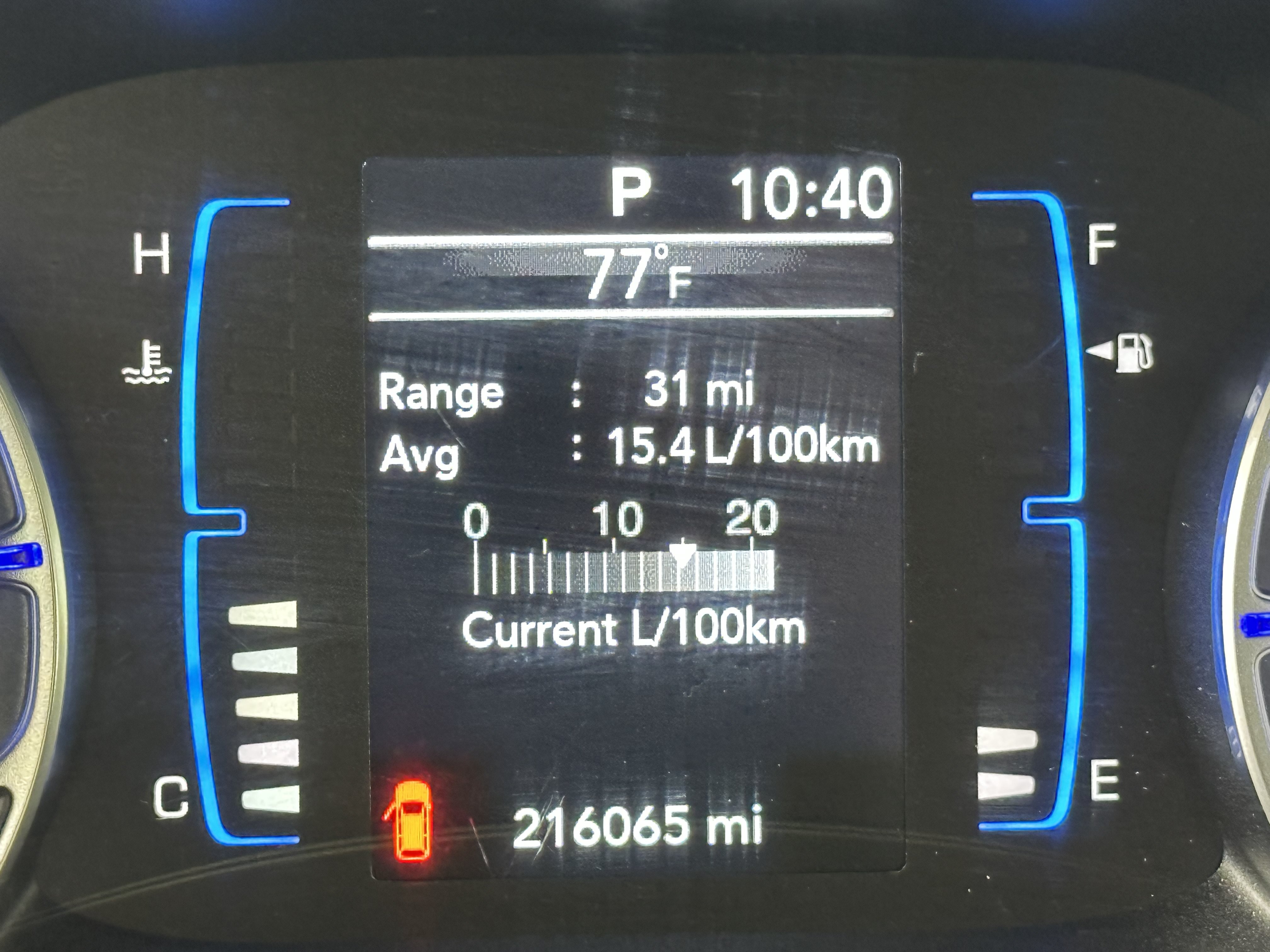 Used 2017 Chrysler Pacifica Touring w/ Tire & Wheel Group FWD image 18