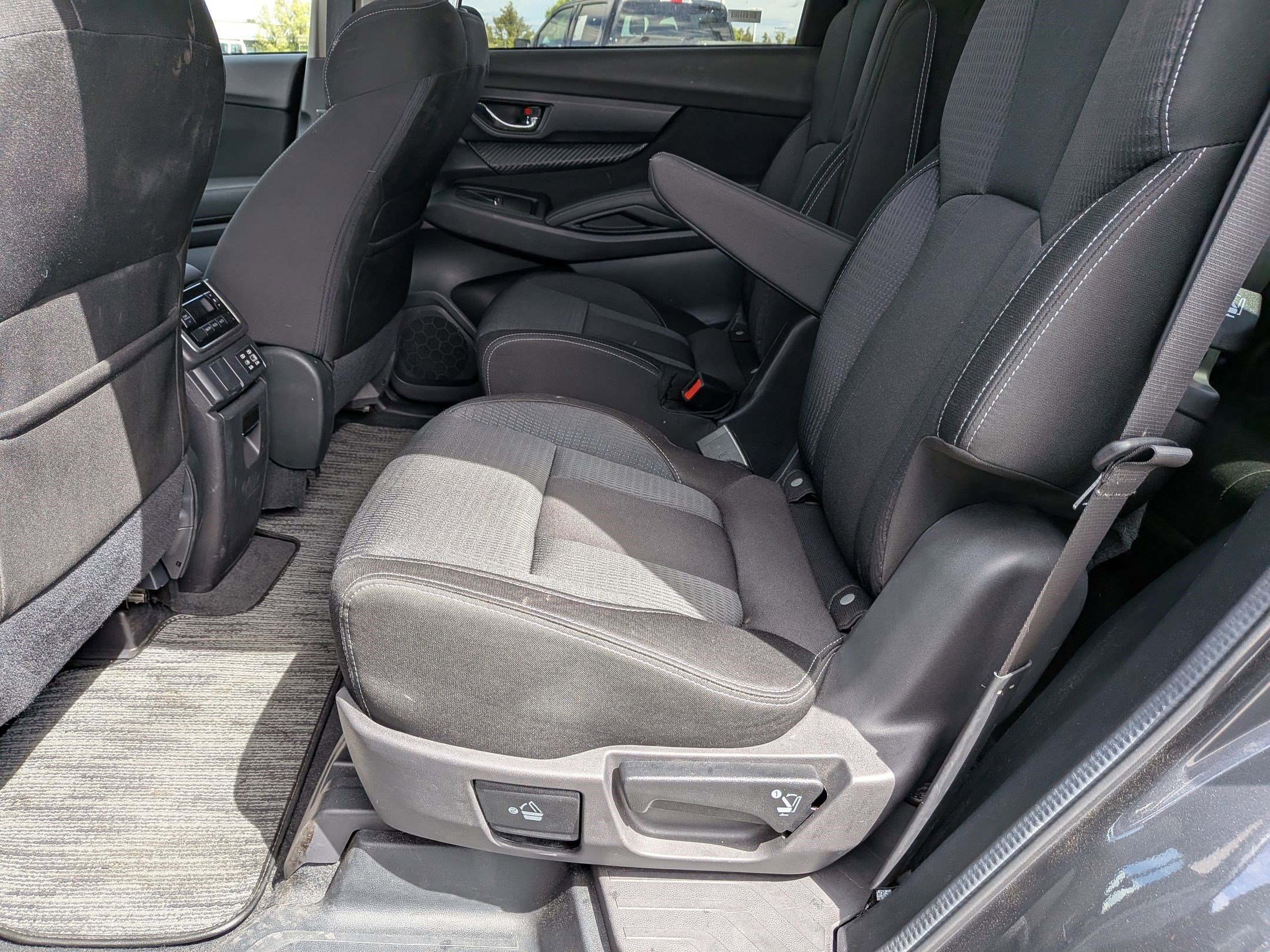 Used 2025 Subaru Ascent Premium AWD/4WD image 28