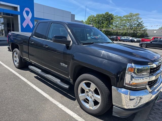 Used 2017 Chevrolet Silverado 1500 LT w/ Texas Edition AWD/4WD image 2