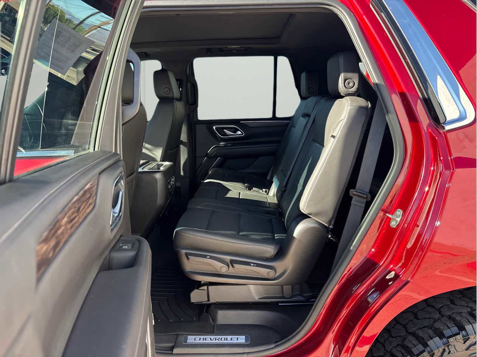 Used 2022 Chevrolet Tahoe LT w/ LT Signature Package image 12