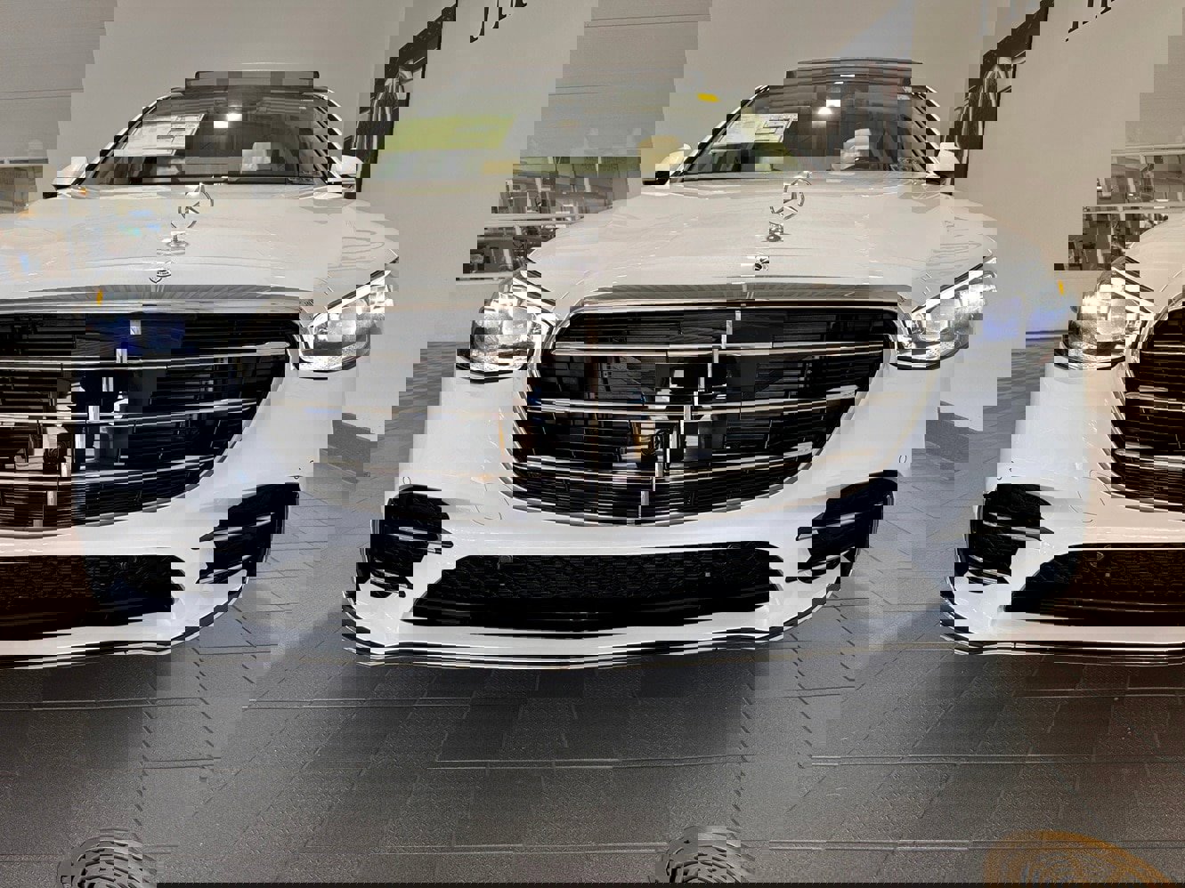 New 2026 Mercedes-Benz S 580 4MATIC Sedan image 2