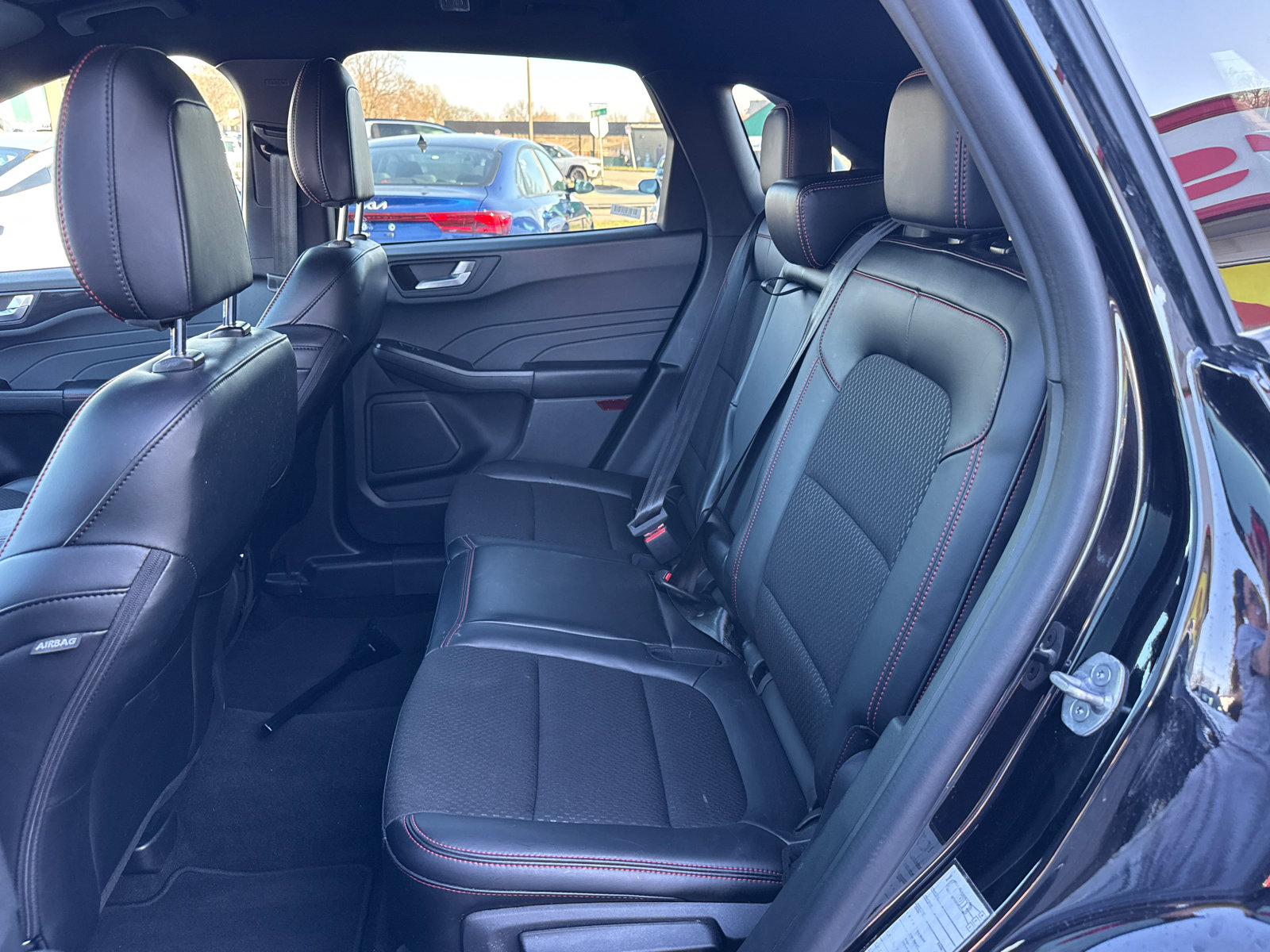 Used 2025 Ford Escape ST-Line AWD/4WD image 6