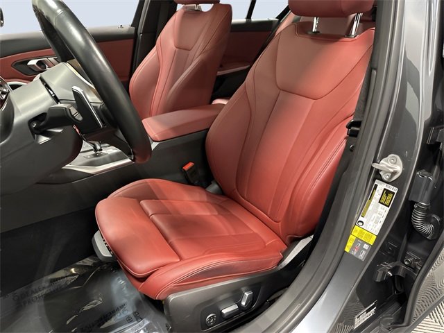 Used 2022 BMW 330e xDrive image 31