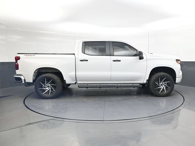 Used 2023 Chevrolet Silverado 1500 Custom AWD/4WD image 3