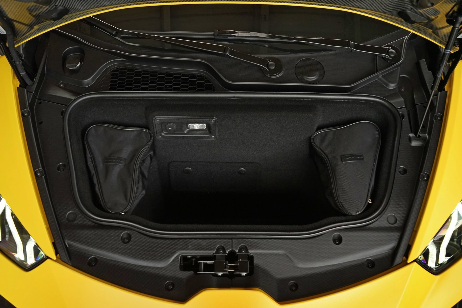 Used 2023 Lamborghini Huracan Tecnica RWD image 31