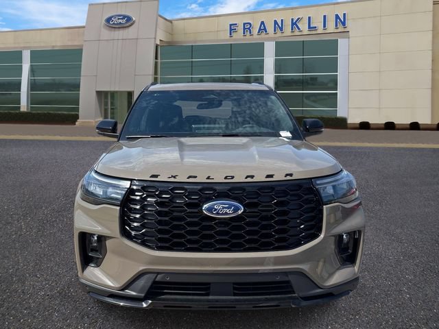 New 2026 Ford Explorer ST-Line AWD/4WD image 2
