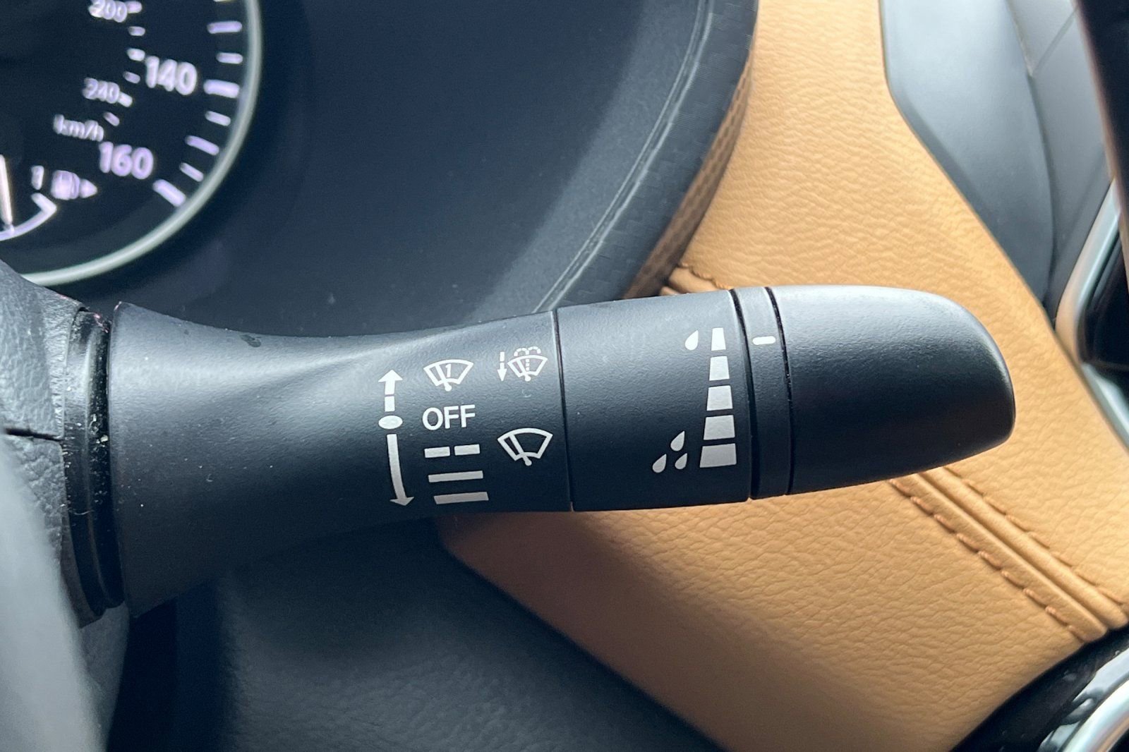 Used 2022 Nissan Sentra SV w/ SV Premium Package image 33