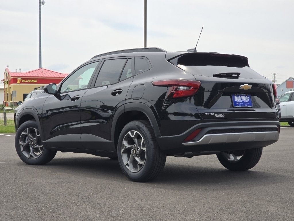 New 2026 Chevrolet Trax LT FWD image 12
