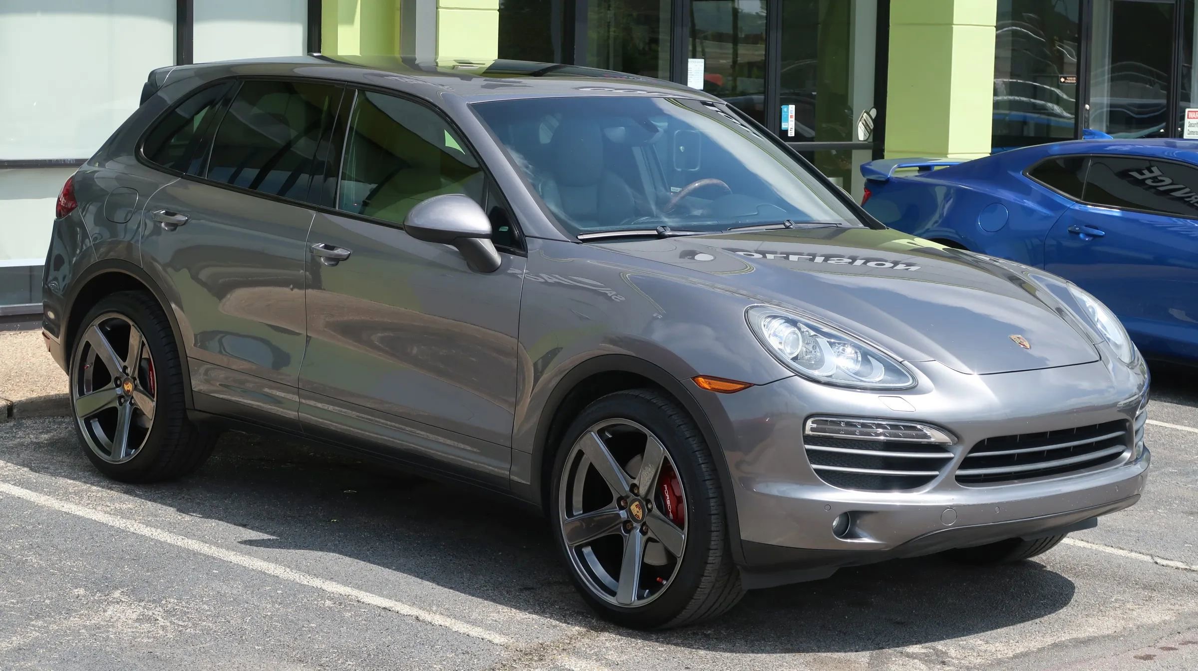 Used 2011 Porsche Cayenne S AWD/4WD image 5